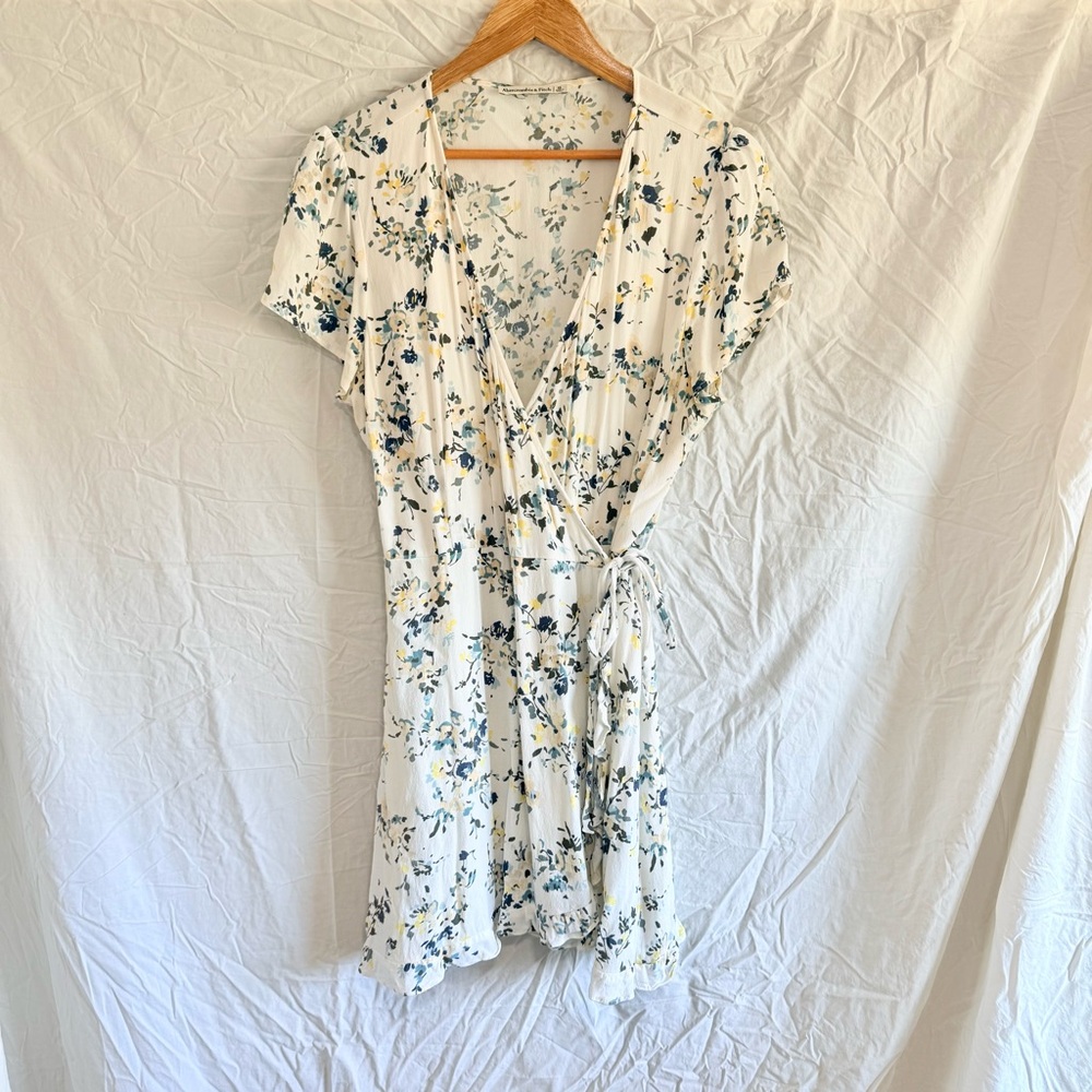 Abercrombie & Fitch Cream and Blue Floral Mini Dress